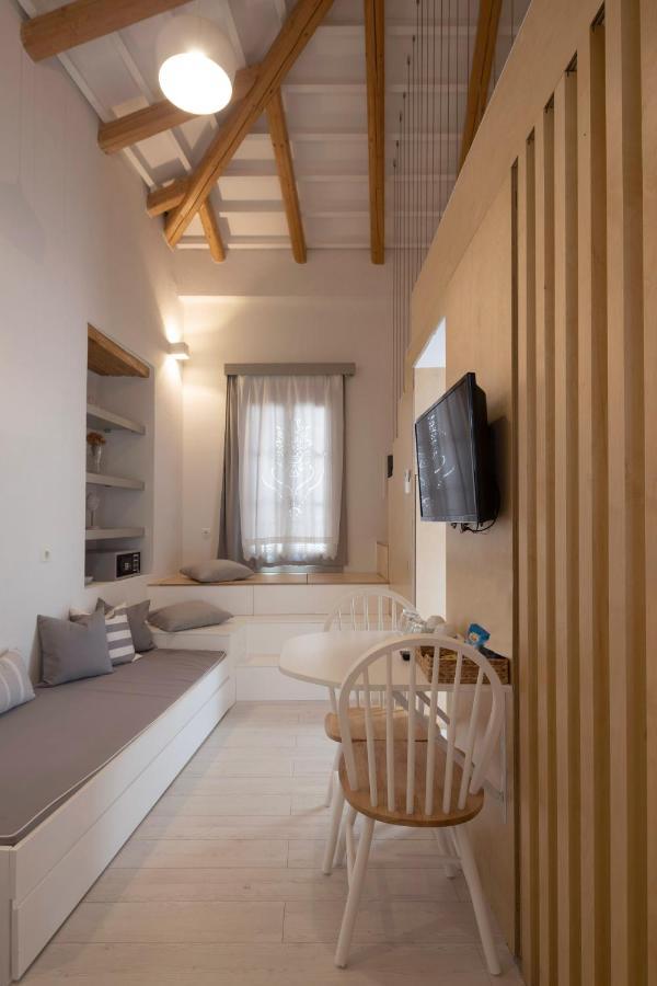 L Anima Boutique Suites Skiathos Town Exterior photo