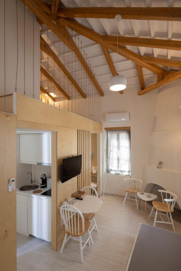 L Anima Boutique Suites Skiathos Town Exterior photo