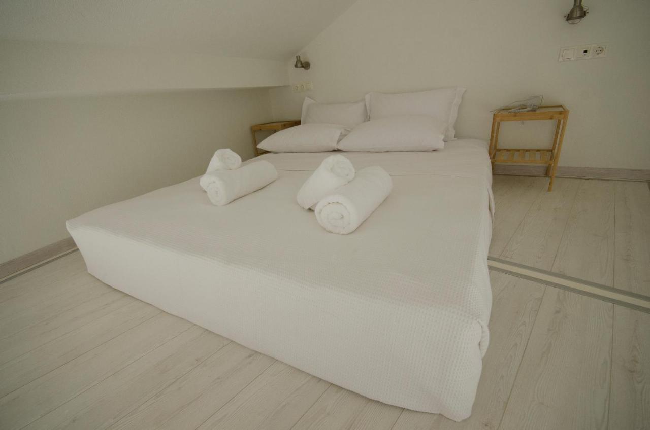 L Anima Boutique Suites Skiathos Town Exterior photo