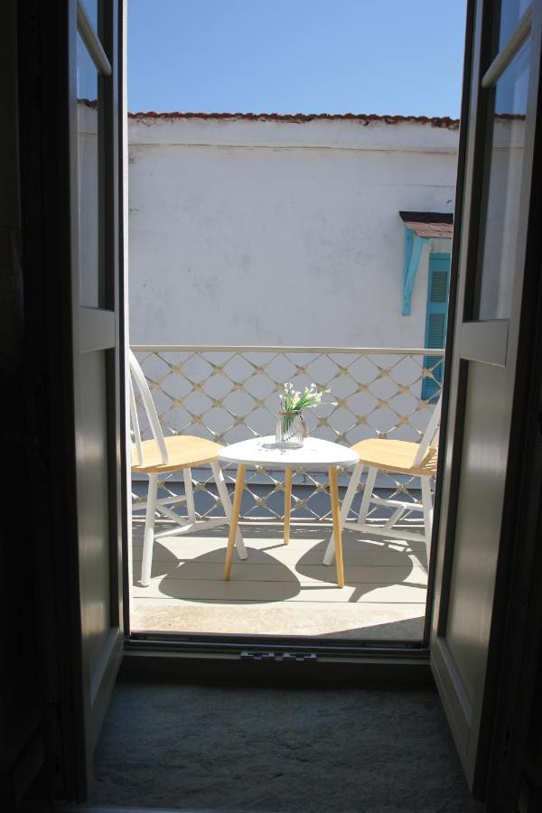 L Anima Boutique Suites Skiathos Town Exterior photo