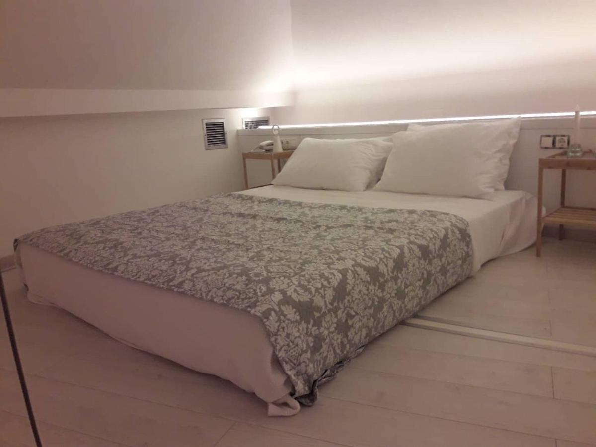 L Anima Boutique Suites Skiathos Town Exterior photo